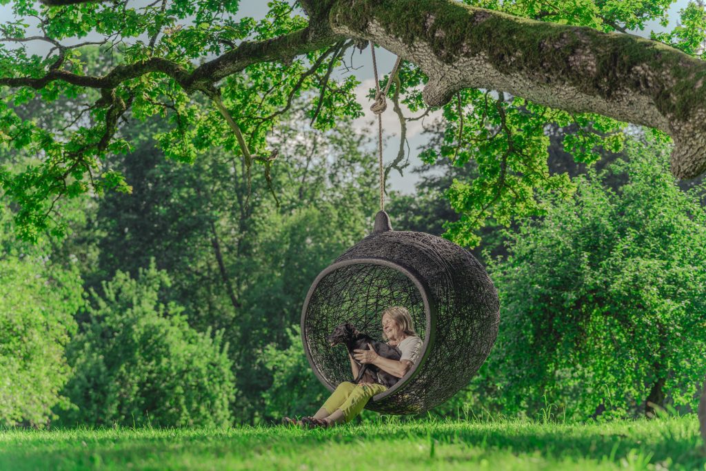 Hanging_chair_nest_manu008