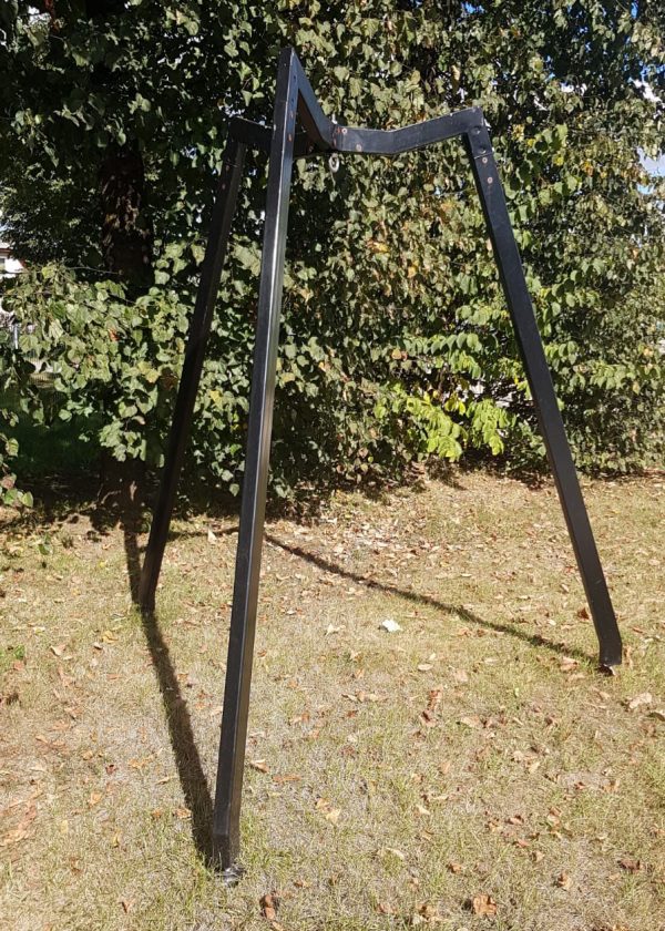 Three foot metal stand - Image 3